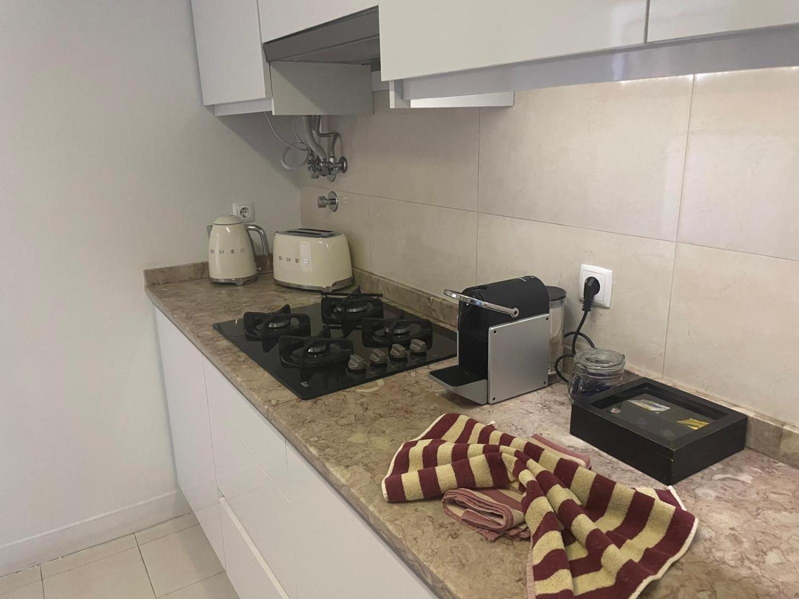 Otilia Apartamentos Лісабон Екстер'єр фото